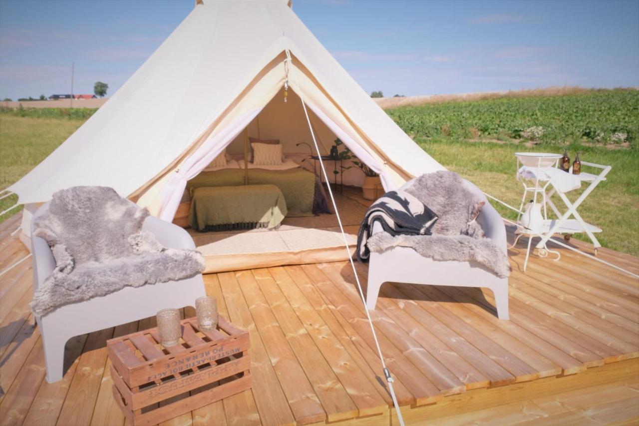 Ferienwohnung Glamping Och Gardslagenhet Mellan Himmel Och Hav Skivarp Exterior foto