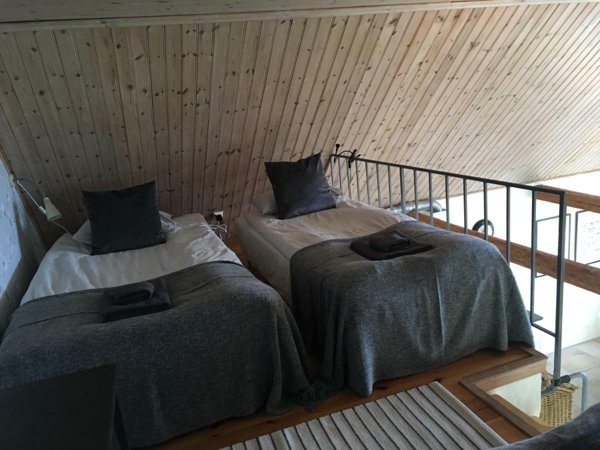 Ferienwohnung Glamping Och Gardslagenhet Mellan Himmel Och Hav Skivarp Exterior foto